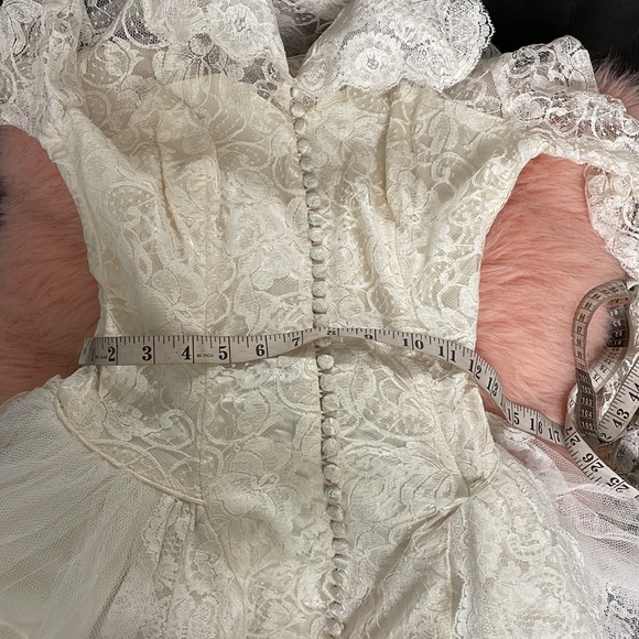 1952 wedding dress - Picture 6 of 11